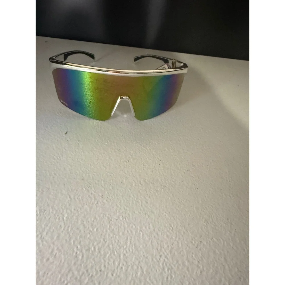 Pugs RR8 Rad Ripper Sunglasses Silver Rainbow Mirror Shield UV400 Wrap Around